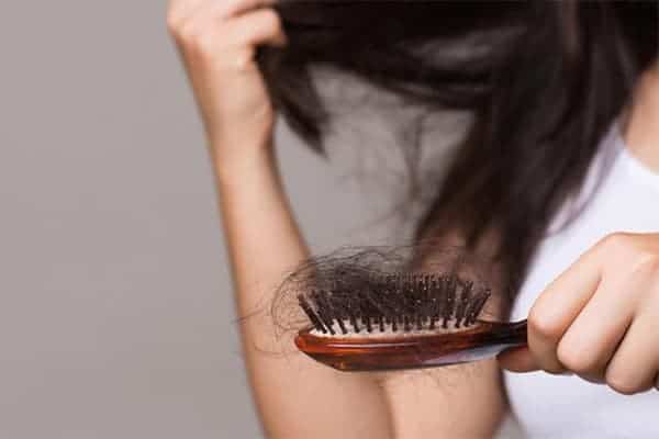 alopecie androgenetique perte de cheveux symptomes et causes clinique greffe de cheveux robotisee paris implants capillaires greffe de cheveux the clinic paris