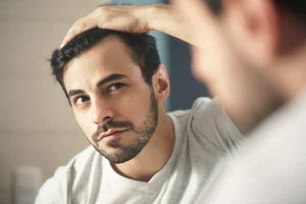 traitement chute de cheveux exosomes cheveux traitement capillaire perte de cheveux cause clinique implant capillaire greffe de cheveux the clinic paris